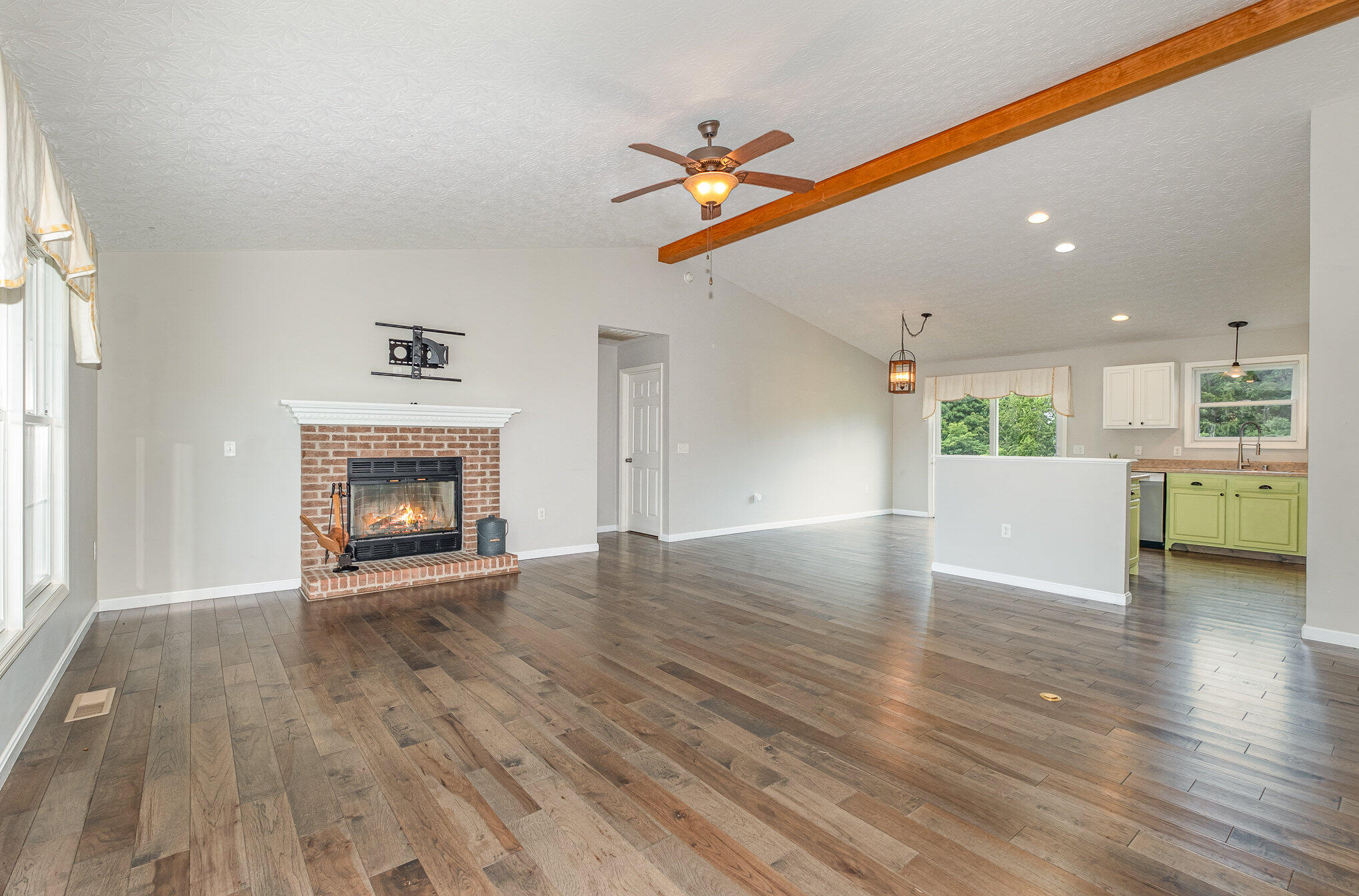 3694 Hester Ridge Road Wallingford, KY 41093 - Photo 6 of 43 Living Room