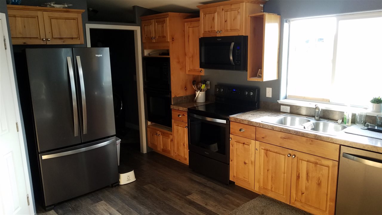 37516 North Spotted Road Deer Park, WA 99006 - Photo 3 of 16