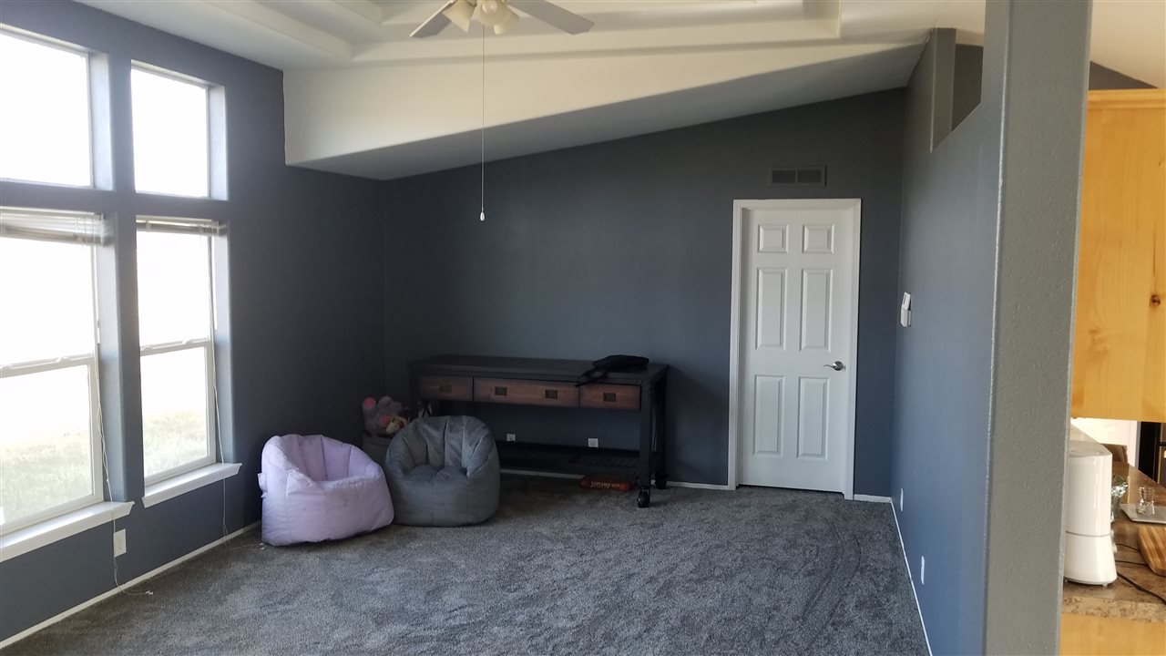 37516 North Spotted Road Deer Park, WA 99006 - Photo 4 of 16
