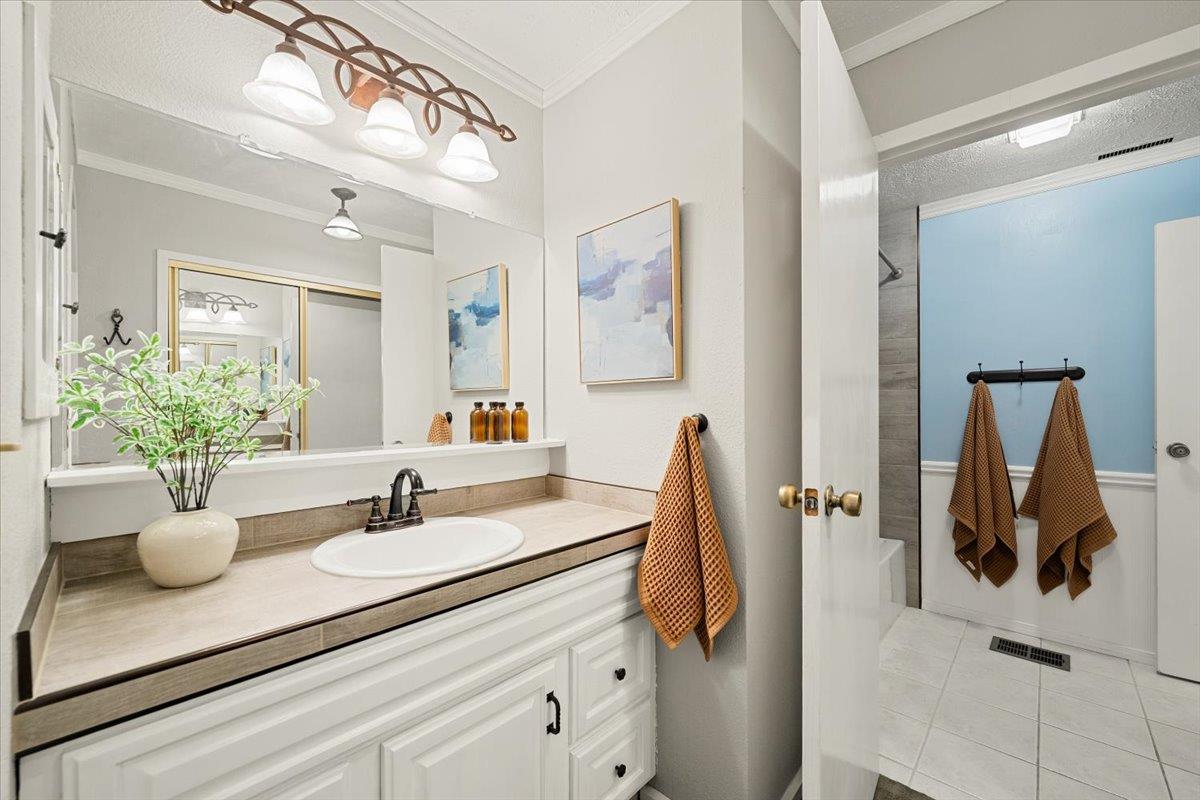 3610 Sugar View Road Meadow Vista, CA 95722 - Photo 8 of 61 Main Floor Guest Bathroom