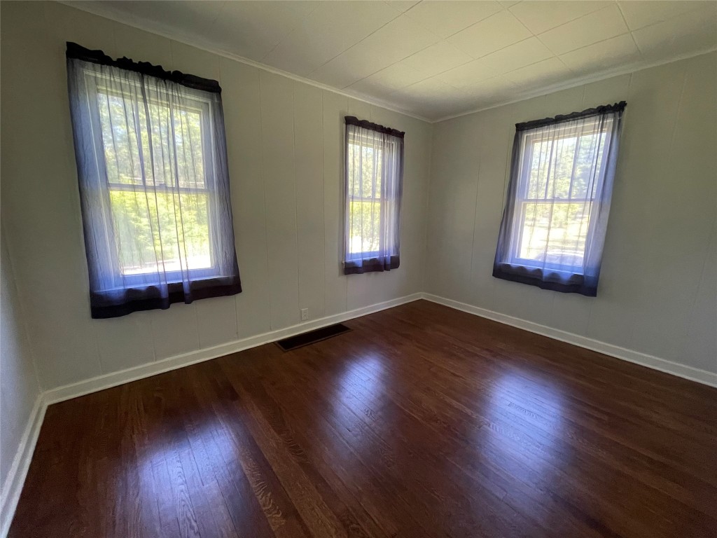 18 Woodland Road Binghamton, NY 13901 - Photo 13 of 29