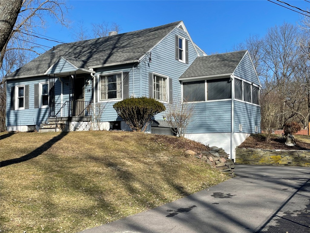 18 Woodland Road Binghamton, NY 13901 - Photo 2 of 29