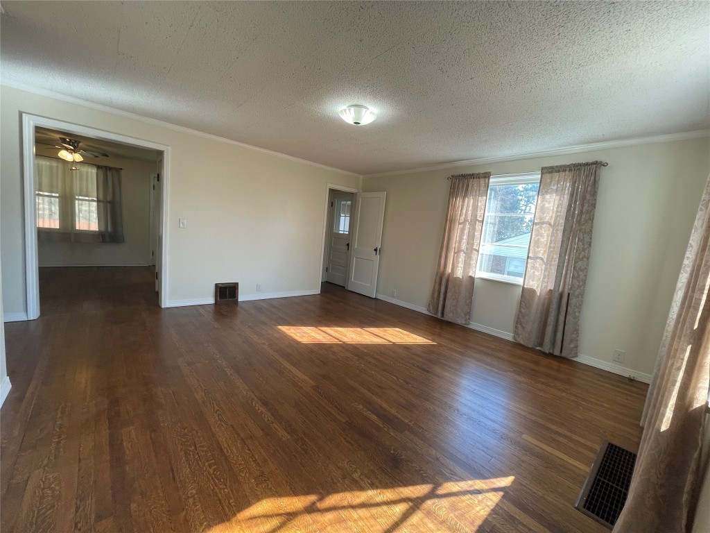 18 Woodland Road Binghamton, NY 13901 - Photo 5 of 29