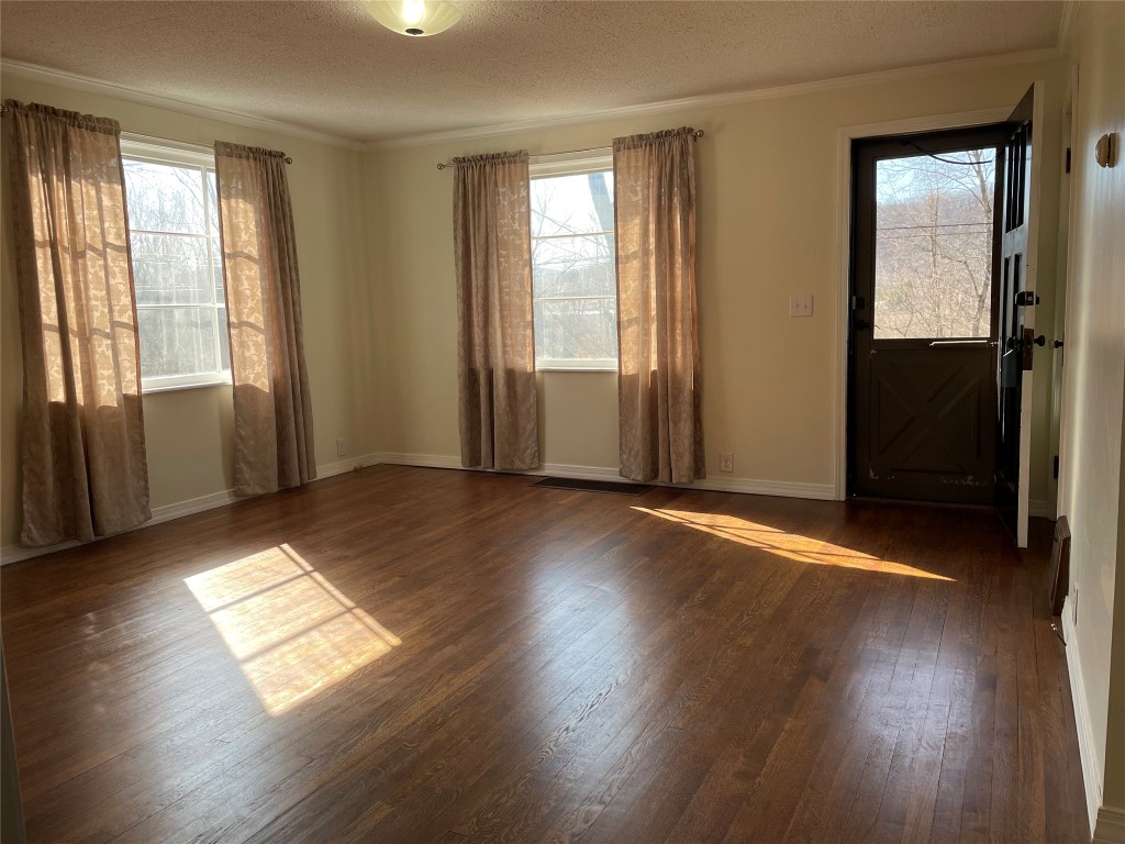 18 Woodland Road Binghamton, NY 13901 - Photo 6 of 29