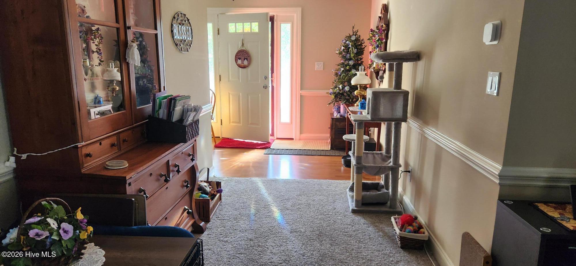 476 Patsy Drive Greenville, NC 27858 - Photo 11 of 25 foyer 2