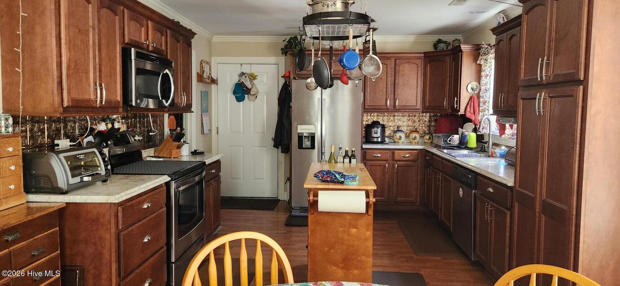 476 Patsy Drive Greenville, NC 27858 - Photo 20 of 25 Kitchen view 6