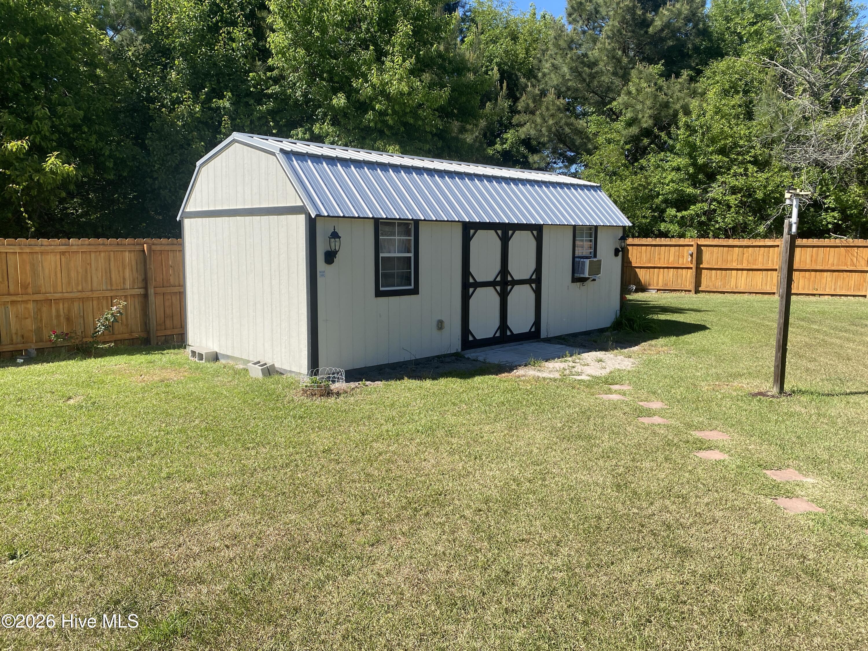 476 Patsy Drive Greenville, NC 27858 - Photo 9 of 25 workshop view 1