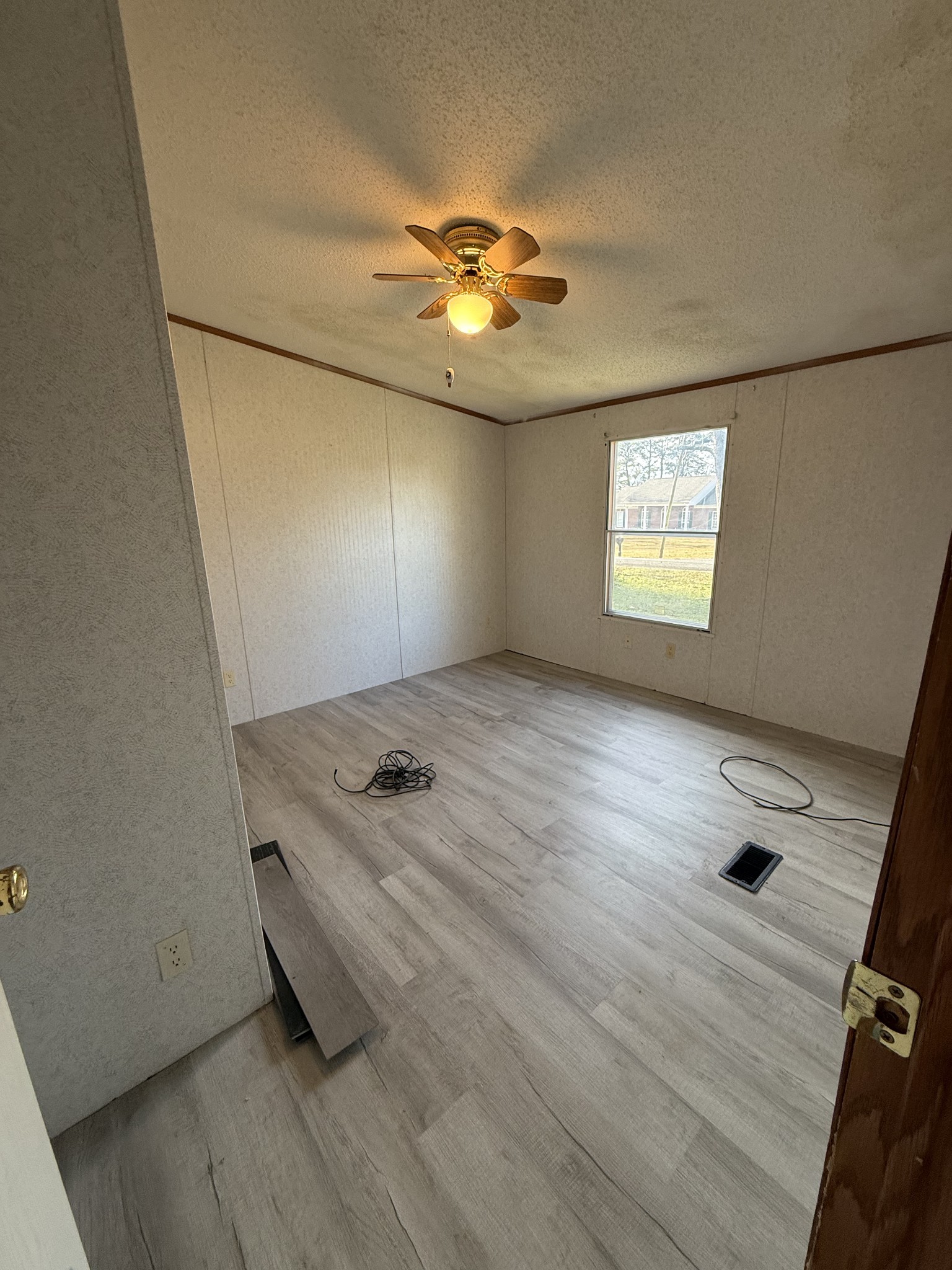 2421 Anes Station Road Lewisburg, TN 37091 - Photo 12 of 16 a view of an empty room