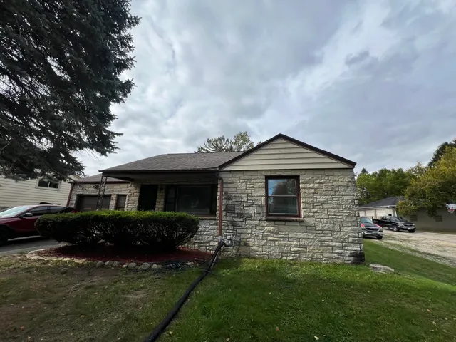 $205,000 | 8681 North 60th Street, Brown Deer, WI 53223