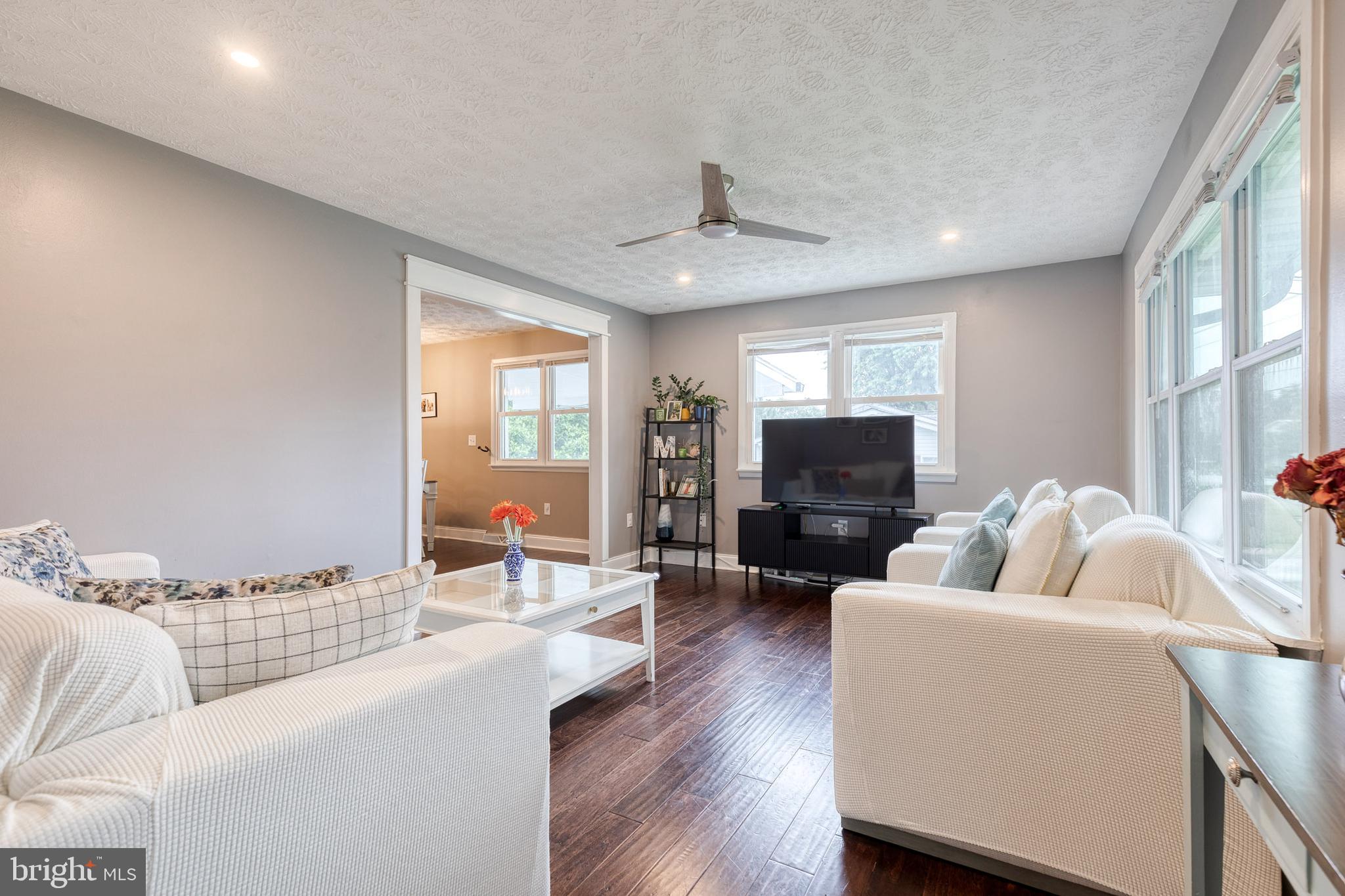 5145 Bartholow Road Sykesville, MD 21784 - Photo 3 of 42