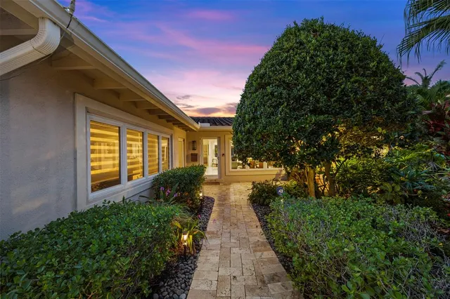 $1,494,000 | 1719 Poinsettia Drive, Fort Lauderdale, FL 33305