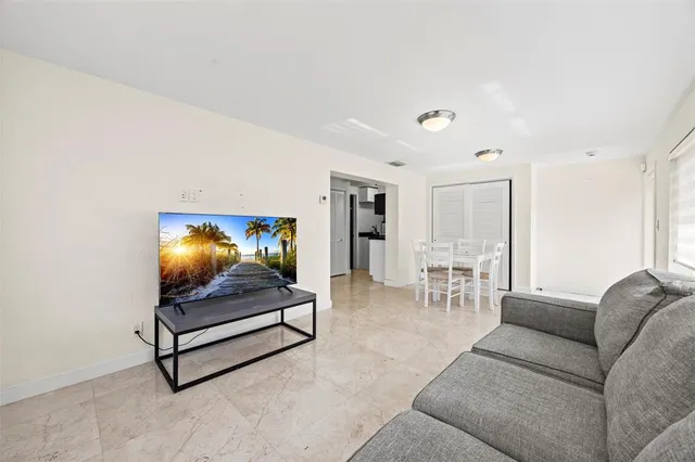 $1,494,000 | 1719 Poinsettia Drive, Fort Lauderdale, FL 33305