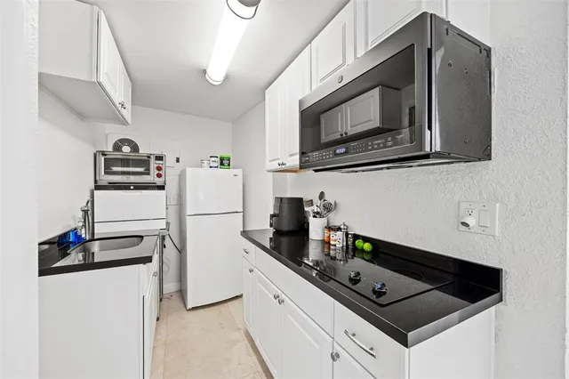 $1,494,000 | 1719 Poinsettia Drive, Fort Lauderdale, FL 33305