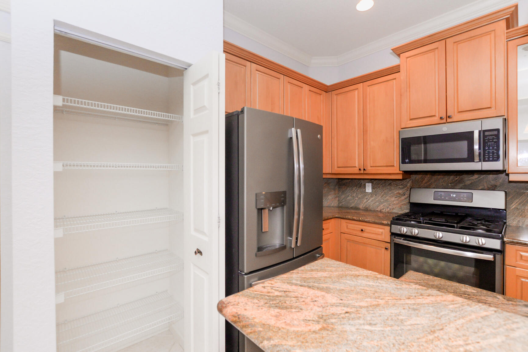 364 Springview Loop Port St. Lucie, FL 34986 - Photo 15 of 38 kitchen5