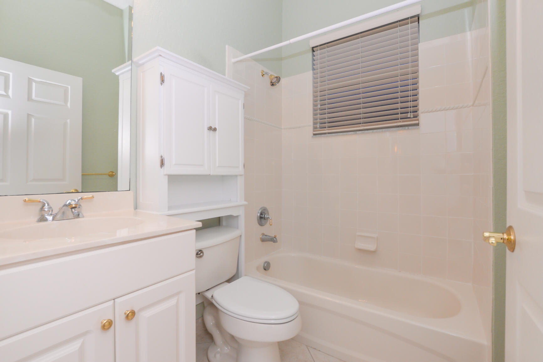 364 Springview Loop Port St. Lucie, FL 34986 - Photo 28 of 38 guest bath