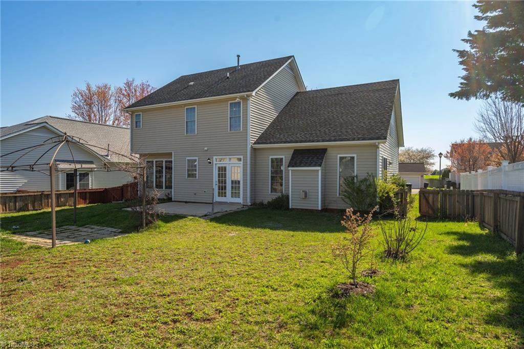 3689 Shadow Ridge Drive High Point, NC 27265 - Photo 29 of 40 Backyard