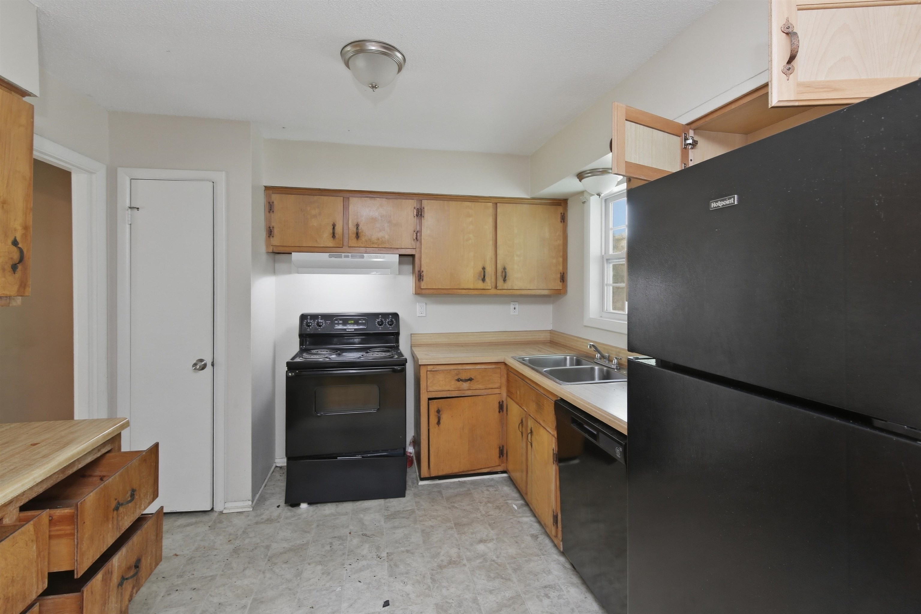 4709 Raleigh Lagrange Road Memphis, TN 38128 - Photo 7 of 22