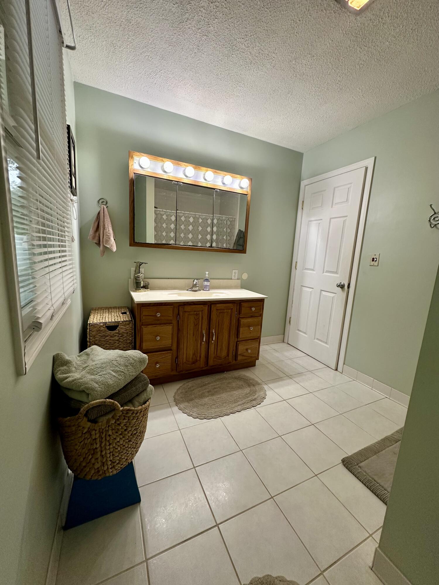 2239 Port Austin Road Port Austin, MI 48467 - Photo 12 of 23 IMG_0395