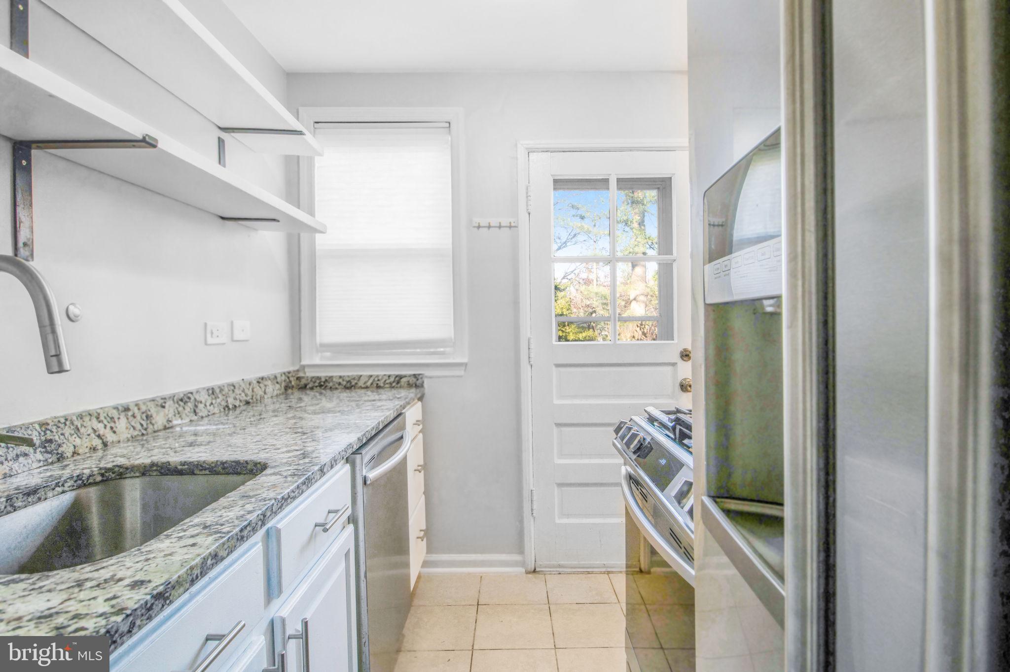 1109 Carson Street Silver Spring, MD 20901 - Photo 7 of 40
