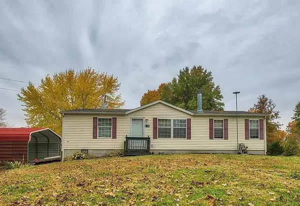 $280,000 | 8205 East 255th Terrace, Freeman, MO 64746