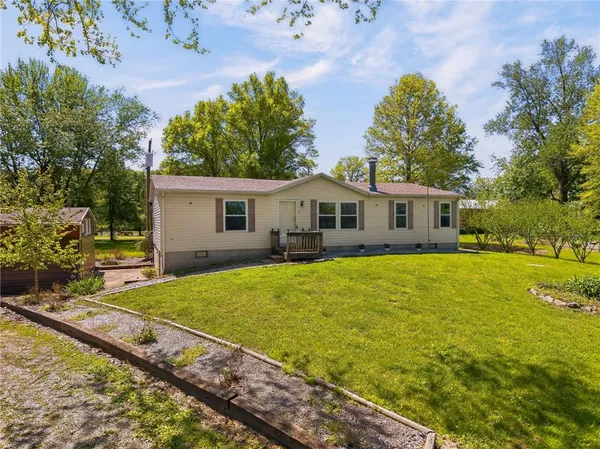 $280,000 | 8205 East 255th Terrace, Freeman, MO 64746