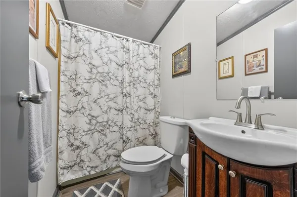 $280,000 | 8205 East 255th Terrace, Freeman, MO 64746