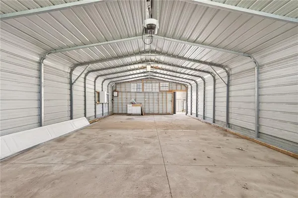 $280,000 | 8205 East 255th Terrace, Freeman, MO 64746