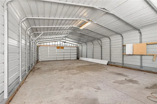 $280,000 | 8205 East 255th Terrace, Freeman, MO 64746