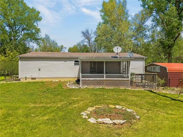 $280,000 | 8205 East 255th Terrace, Freeman, MO 64746