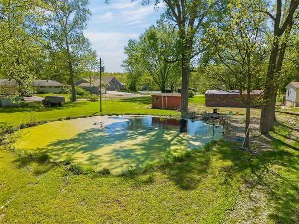 $280,000 | 8205 East 255th Terrace, Freeman, MO 64746