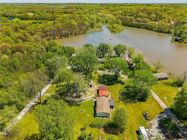 $280,000 | 8205 East 255th Terrace, Freeman, MO 64746