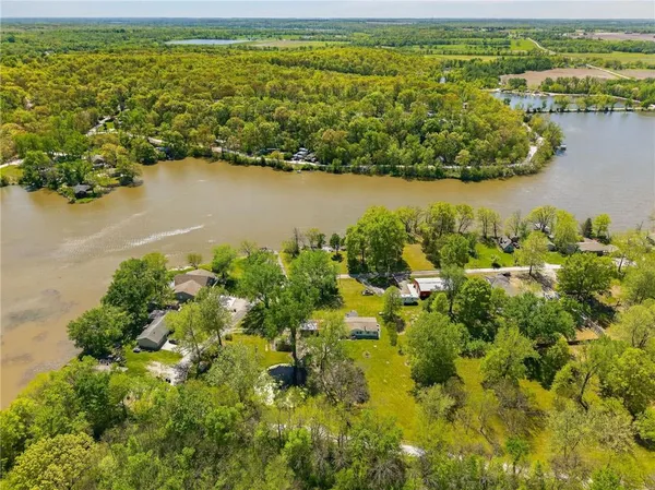 $280,000 | 8205 East 255th Terrace, Freeman, MO 64746