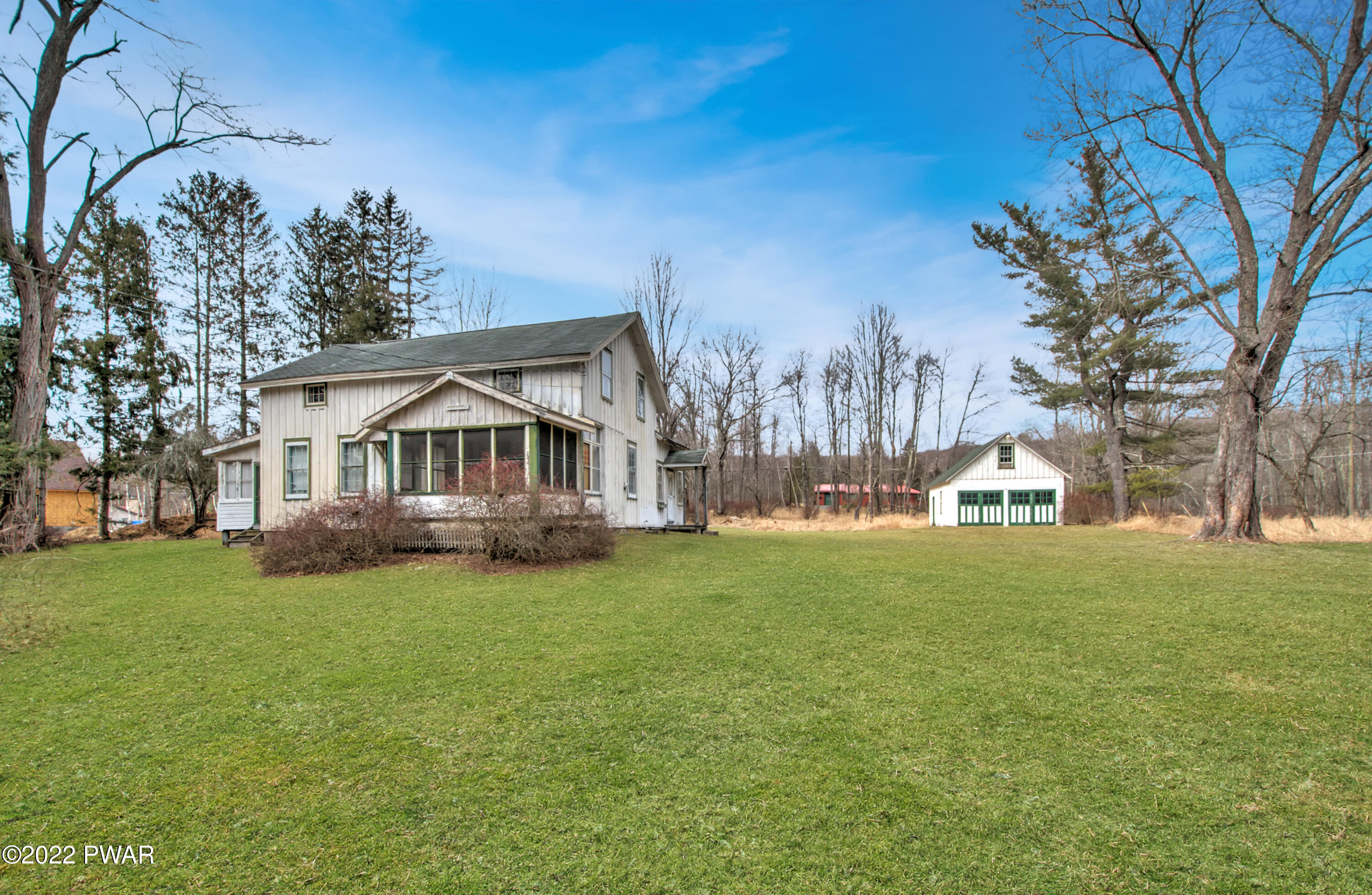 875 Ledgedale Road Lake Ariel, PA 18436 - Photo 1 of 28