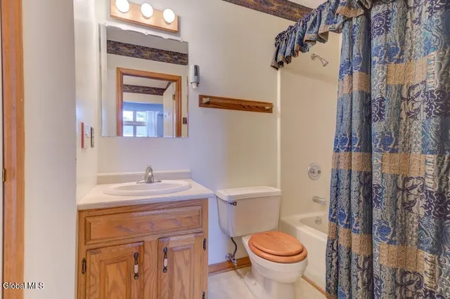 $299,900 | 4006 Georgetown Square, Schenectady, NY 12303