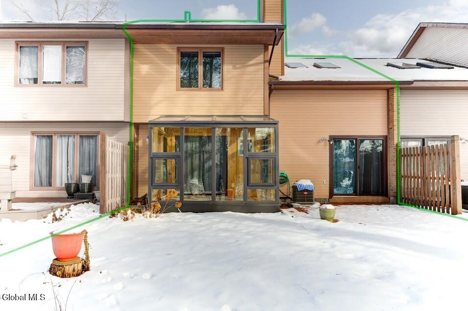 4006 Georgetown Square Schenectady, NY 12303 - Photo 38 of 40 backoutline use