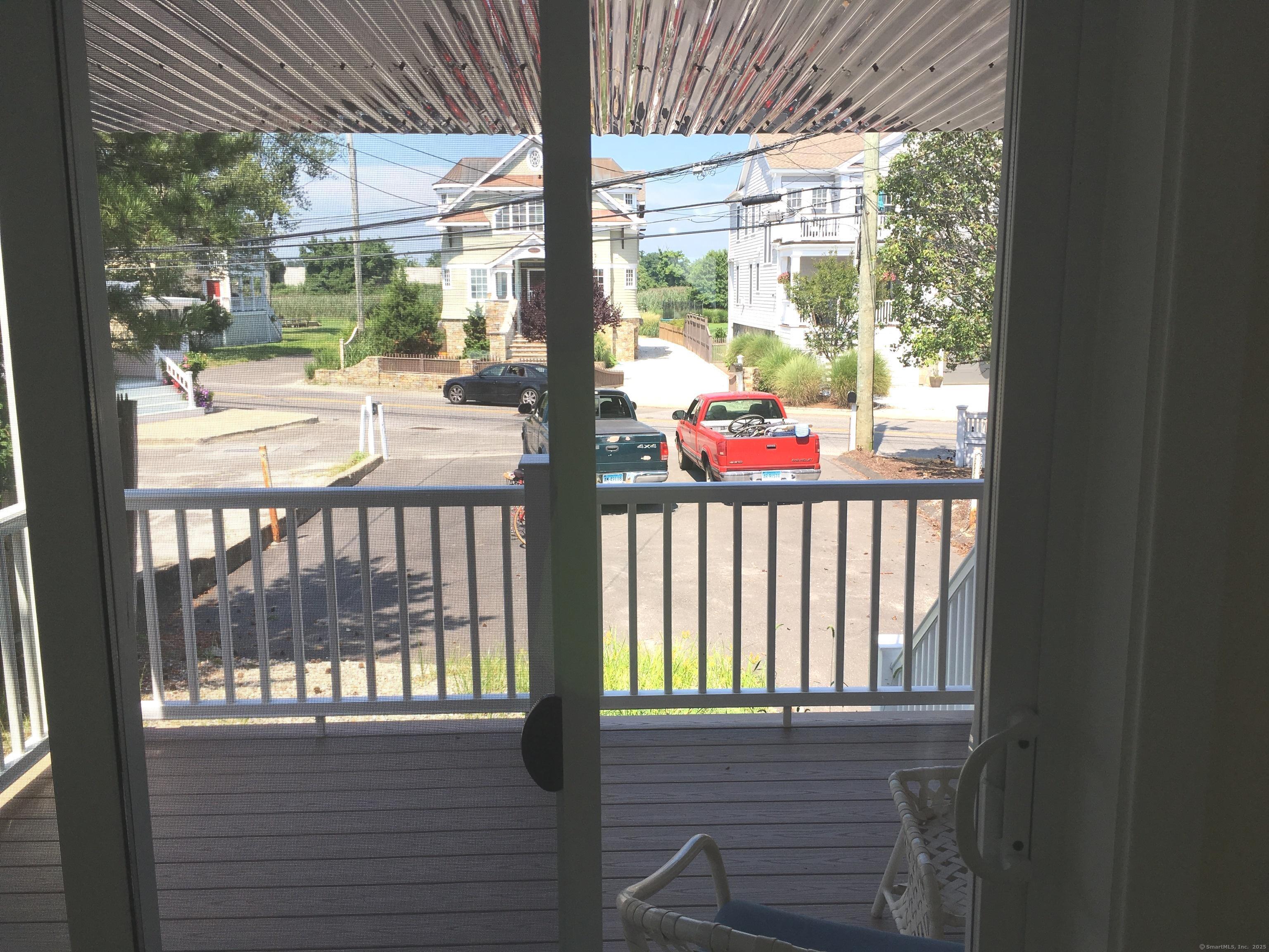 989 Fairfield Beach Road Fairfield, CT 06824 - Photo 9 of 27