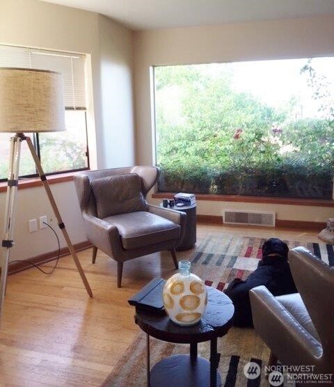 2320 West Viewmont Way West Seattle, WA 98199 - Photo 5 of 15