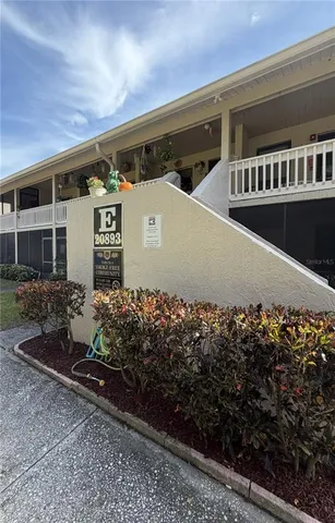 $80,000 | 20893 Haulover Cove Road, Unit 16, Lutz, FL 33558
