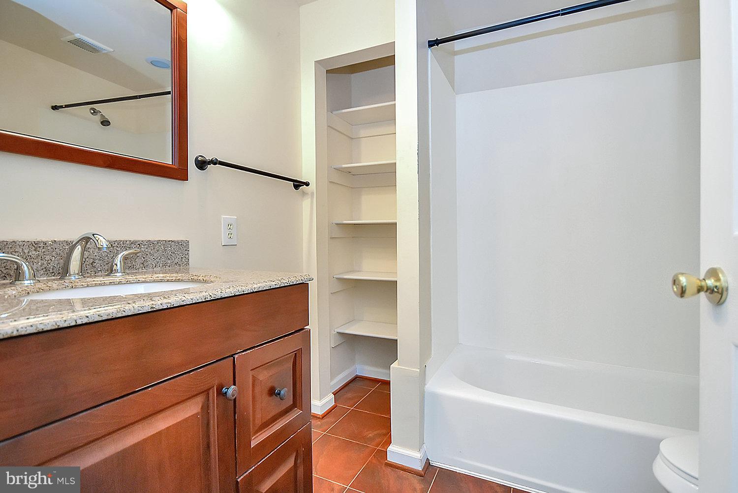 12525 Tove Road Clinton, MD 20735 - Photo 11 of 19 Bath