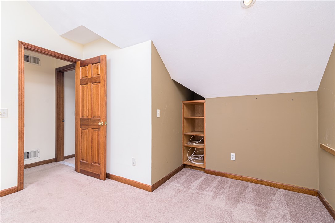 31 Kingfisher Road South Kingstown, RI 02879 - Photo 12 of 24 Bedroom entry off hall