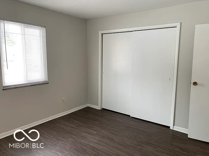 1272 North Ridgeview Drive Indianapolis, IN 46219 - Photo 11 of 15