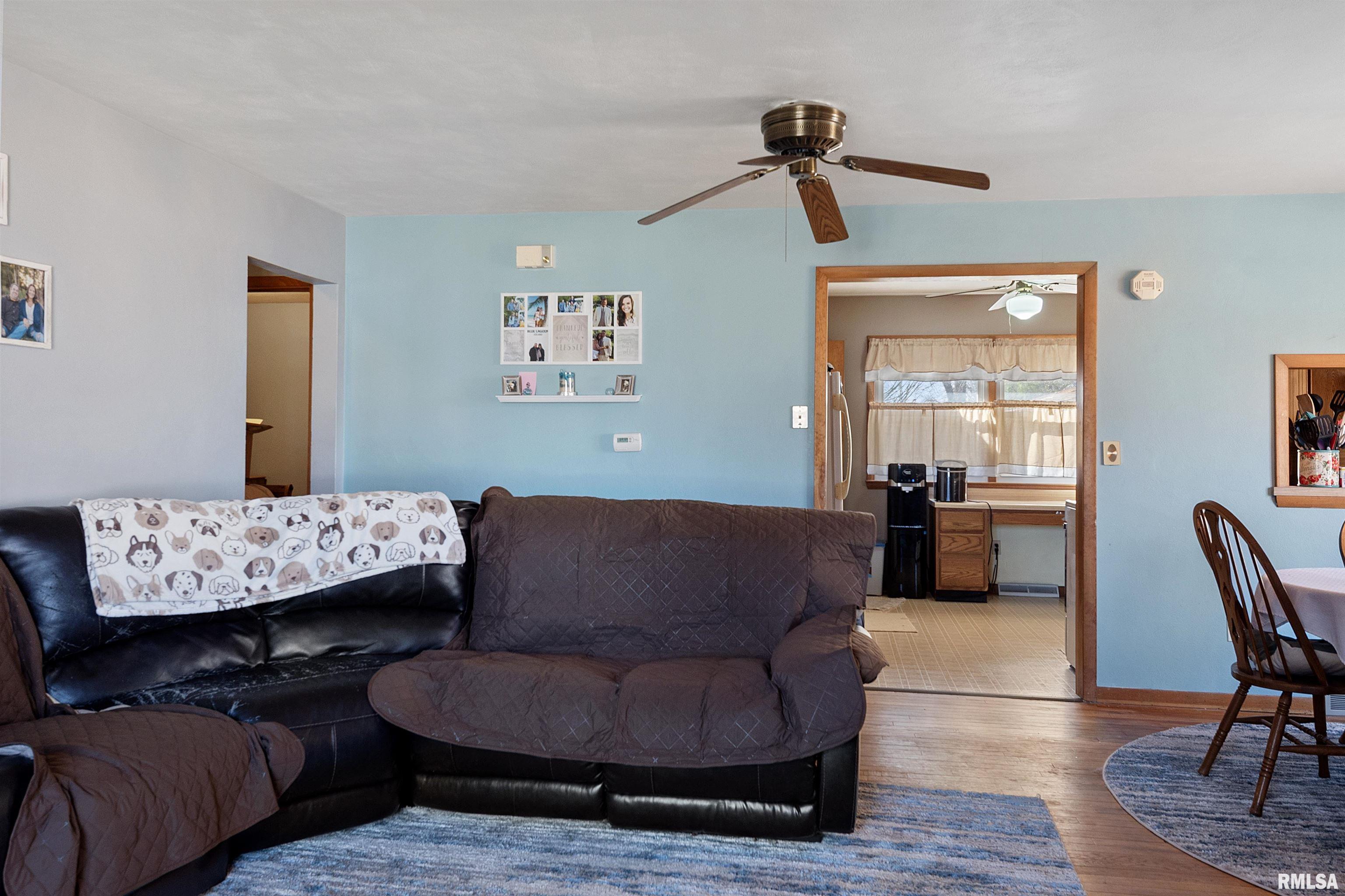 110 Willow Road Rochester, IL 62563 - Photo 5 of 34