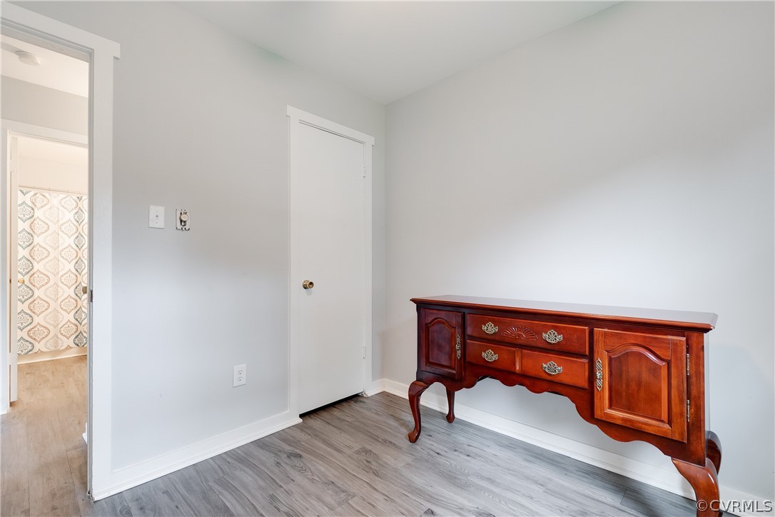 9504 Meadowgreen Road Henrico, VA 23294 - Photo 12 of 21