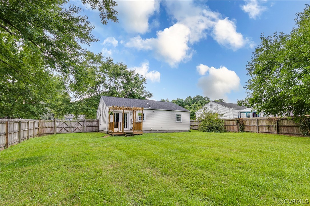 9504 Meadowgreen Road Henrico, VA 23294 - Photo 18 of 21