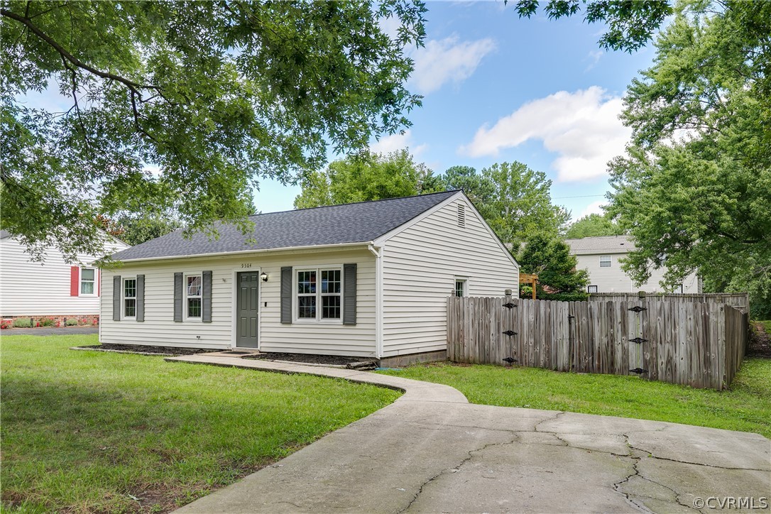 9504 Meadowgreen Road Henrico, VA 23294 - Photo 2 of 21