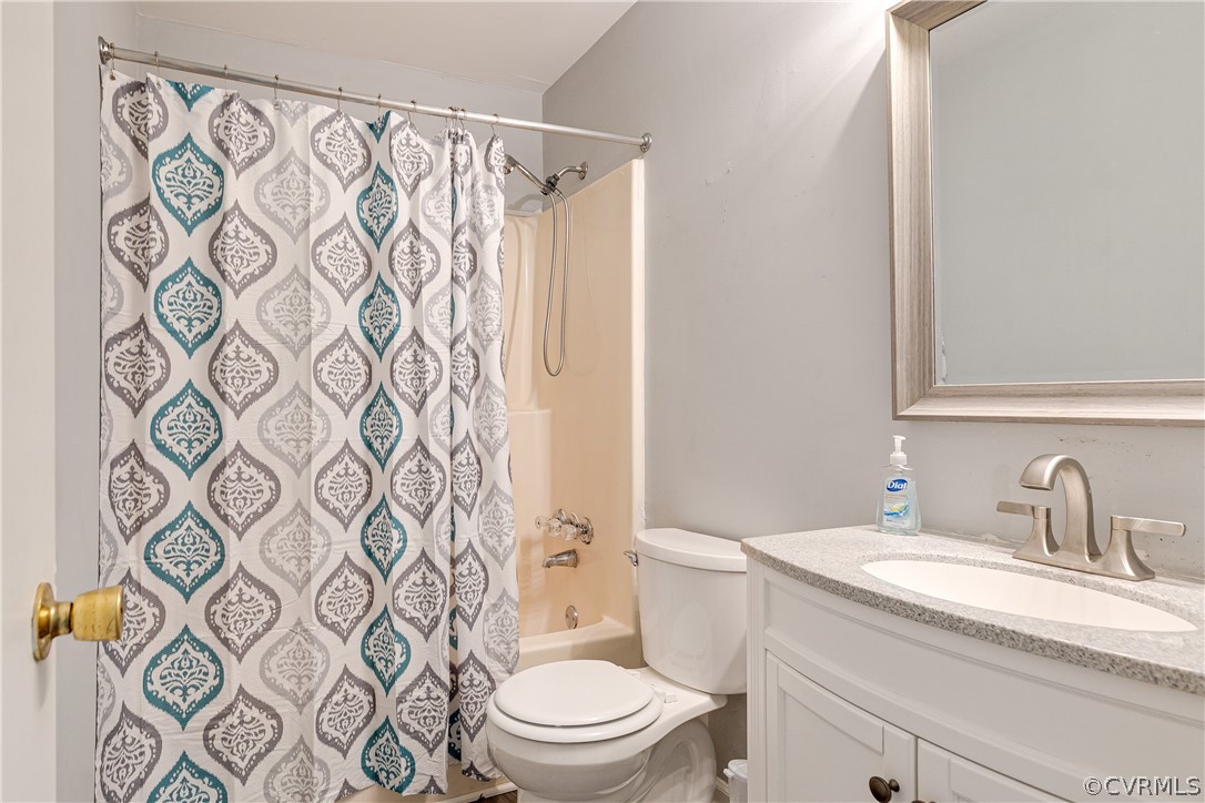 9504 Meadowgreen Road Henrico, VA 23294 - Photo 10 of 21