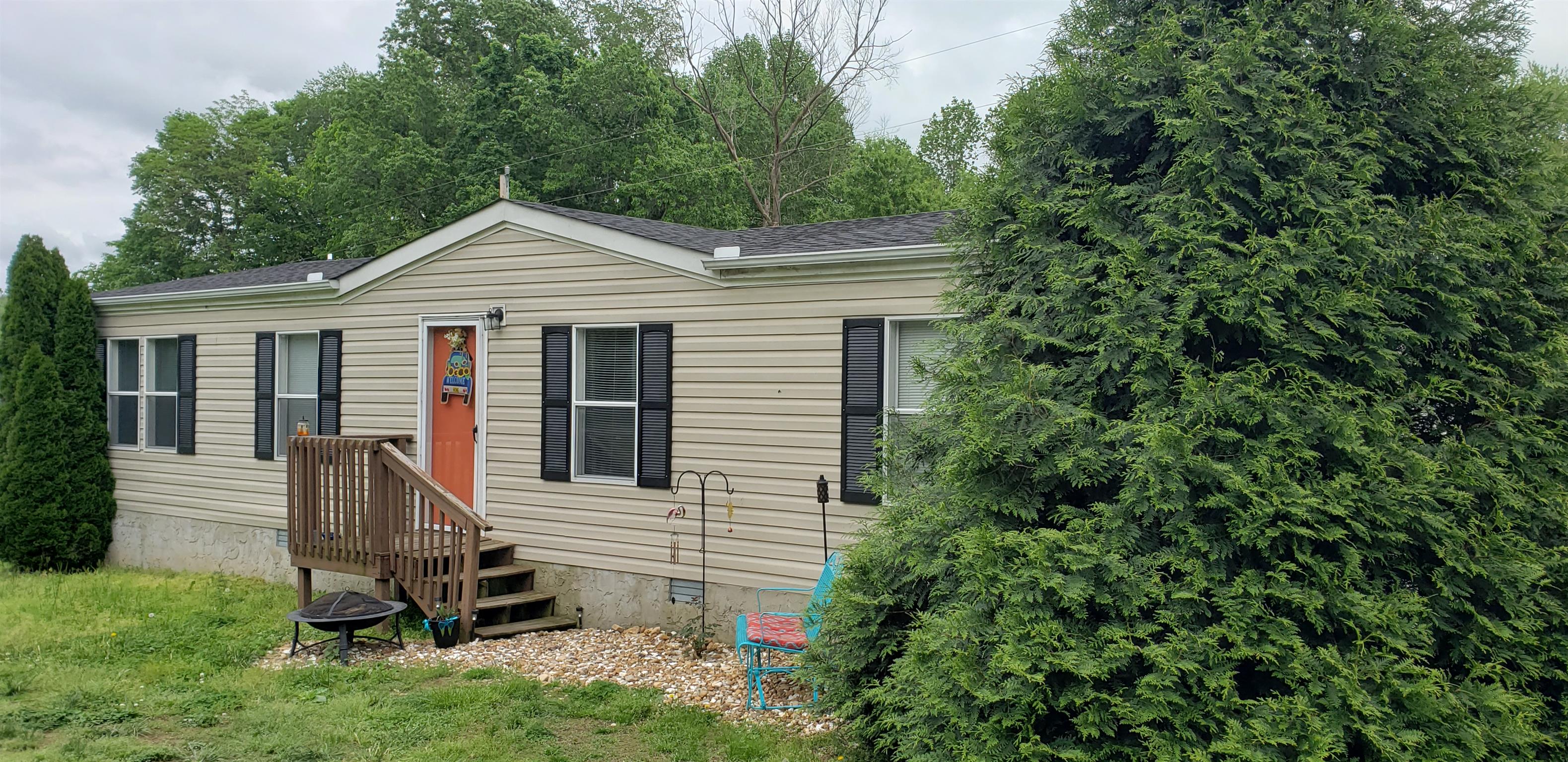 52 Harvey Road McEwen, TN 37101 - Photo 1 of 21 Gallery Image 1