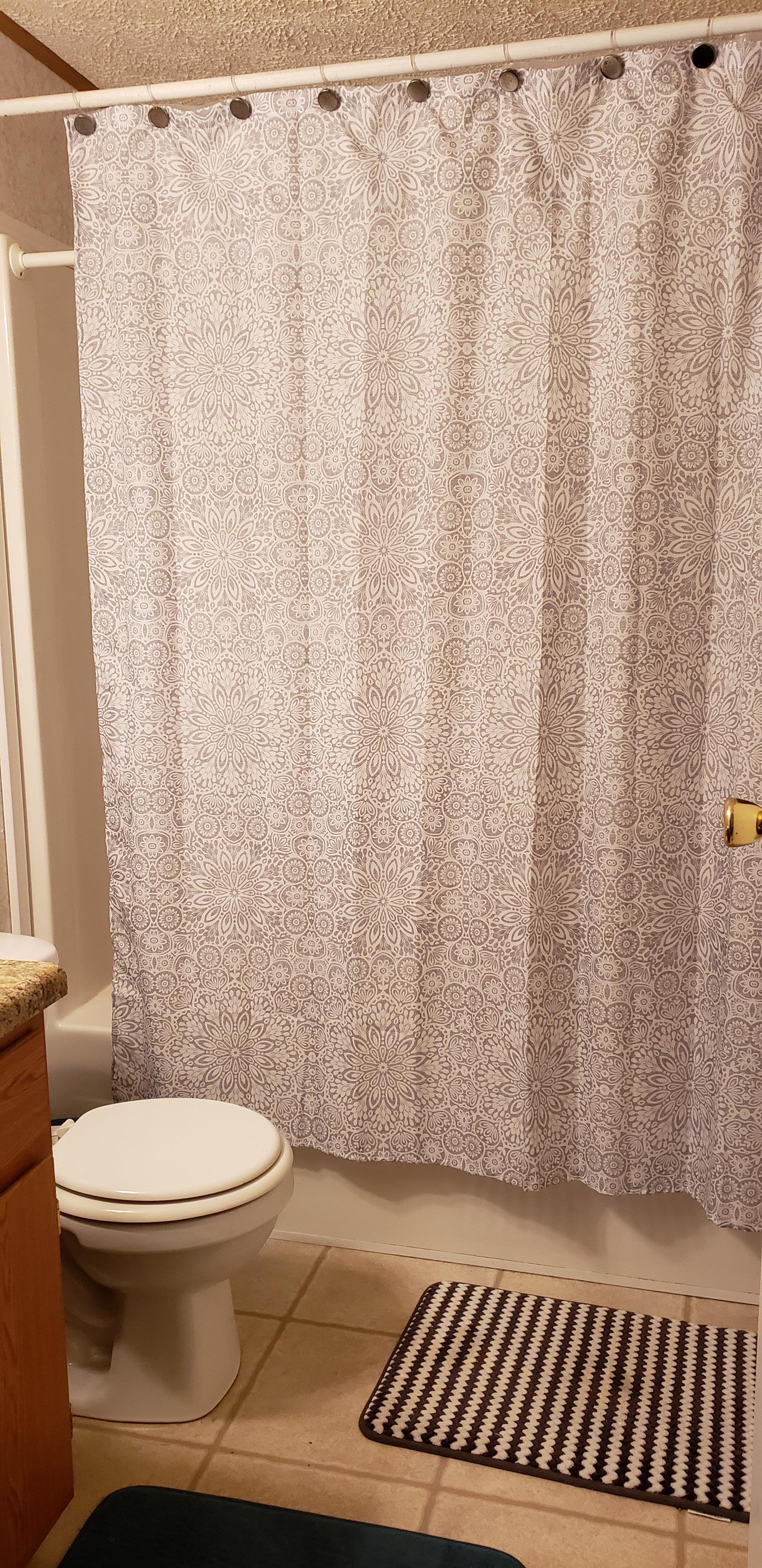 52 Harvey Road McEwen, TN 37101 - Photo 19 of 21 Guest bath