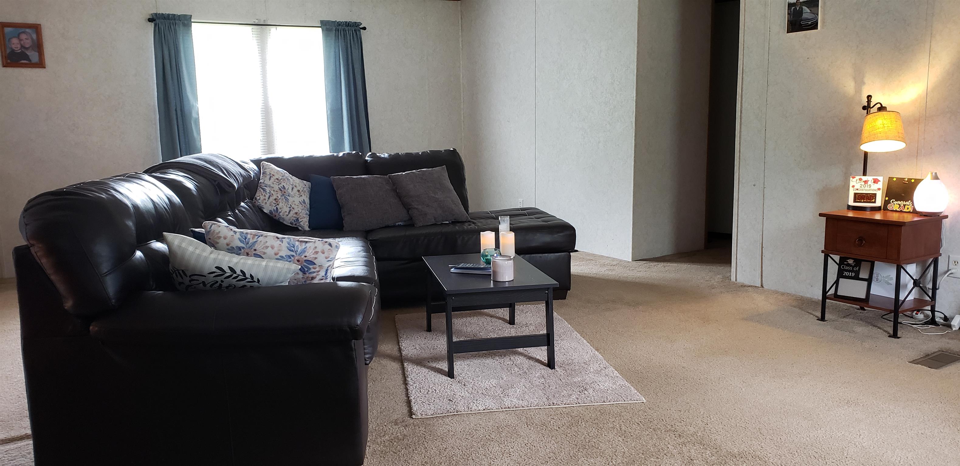 52 Harvey Road McEwen, TN 37101 - Photo 9 of 21 Huge living area with enough space for a breakfast room ...