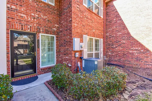 $1,900 | 13646 Garden Grove Court, Houston, TX 77082